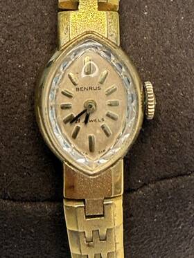 Benrus Hm-4b81 Ladies Dress Watch Manual Wind Hm 4b81 Movement 21 Jewels. Keeps Time