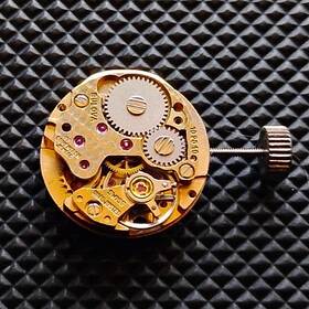 1020.10 Bulova Rare Watch Movement 17 Jewels Nos 1978 Ligne 5.25 X 8.5ftftft