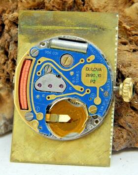 2690.10 Bulova Vintage W&t Quartz Wrist Watch Movement With Dial Hands And Crown