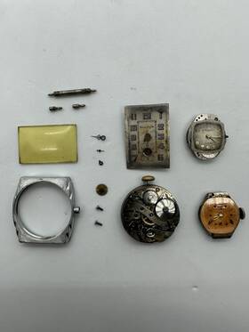 Bulova 579608 1930s Vintage Watch Parts 10an Movement. Bonus Imperial And Chalet Mvmts