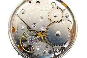 1282-50 Caravelle By Bulova Watch Movement Dial Hands France 7 Jewels Fe-140