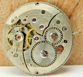 N14-a1059 Croton Vintage 17 Jewel N14 A1059 Mens Wrist Watch Movement With Dial And Stem