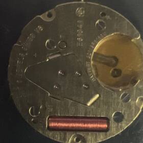 Eta E61.041 Quartz Watch Movement Date Wheel Gold Tone Visible Coil