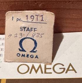 19t1 Omega One Vintage Pocket Watch Balance Staff Original Old Stock Part