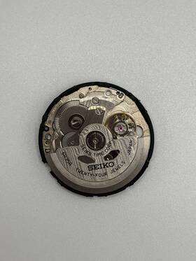 Seiko 6r35 Genuine Automatic Watch Movement Needs Serviced Runs Intermittently