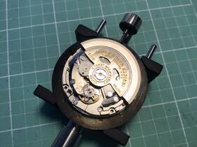 Ne78a Seiko Invicta 8r28 Chronograph Movement Running