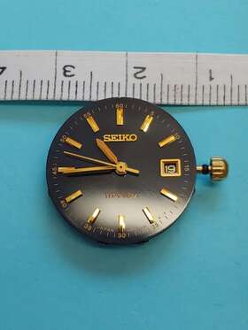7n82c.0991 Seiko Time Corp. 7n82c Quartz Movement 3 Hand Date. Dial Hands Crown
