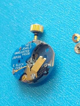 Y432b-2 Seiko Y432b E. Gluck Jewel Quartz Movement. Sets Runs Keeps Time 24 Hrs