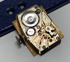 84-revue Wittnauer 1950 Revue Gents Caliber 84 17j Finger Bridge Mov T Dial Hands
