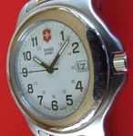 Victorinox Swiss Army Watch+men Classic Officers 1884+SAPPHIRE+40MM+OEM Bracelet. Fixed Price $244.00.