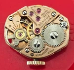 Benrus CZ252 17J Swiss Watch Movement (balance Runs With Rotation) LOT.525. Fixed Price $14.95.