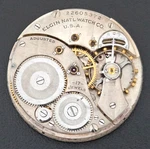 1920 Elgin 384 17J Of Usa Watch Movement (balance Runs With Rotation) LOT.325. Fixed Price $29.95.