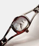 Relic Watch Womens Mother Of Pearl Face Gem Edge Silver Tone Bracelet Band. Fixed Price $15.59.