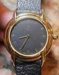 Retro Fendi Golden Watch 013-152 300G Black Dial Swiss Quartz Works. Fixed Price $150.00.