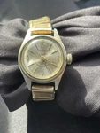 Hilton 17 Jewel Incabloc Women Wrist Watch Automatic Works, Missing Link. Fixed Price $29.99.