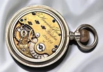1883 E. Howard & Co. Series V Grade Size 15J Bullseye Crystal Pocket Watch!. Fixed Price $150.00.