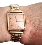 Vintage Elgin Deluxe Men's 10K Gold Filled Mechanical Watch Model 555 17 Jewels. Fixed Price $235.00.