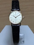 9CT Gold Ladies Sovereign Watch Hallmarked. Fixed Price $309.72.