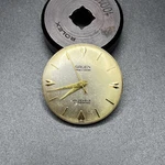 Gruen Cal. 710 Rss Automatic Movement (015). Fixed Price $40.00.