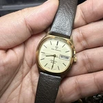 Works Vtg Men's Jules Jurgensen Slimline 32MM Gold Tone Day Date Quartz Watch. Fixed Price $66.50.