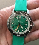 Zodiac Super Seawolf ZO9305 Green Automatic Swiss Made Divers Watch. Fixed Price $624.99.