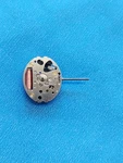 Nos Bulova 6151.20-1 Jewel Quartz Movement. Sets, Runs,kept Time 24 Hrs.. Fixed Price $45.00.