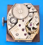 Benrus AK16 17J Watch Movement (removed From Gold Case/balance Runs) LOT56. Fixed Price $24.95.