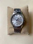 Seiko 3802-7020 Quartz Dial Champagne Vintage Men's Watch. Fixed Price $185.00.